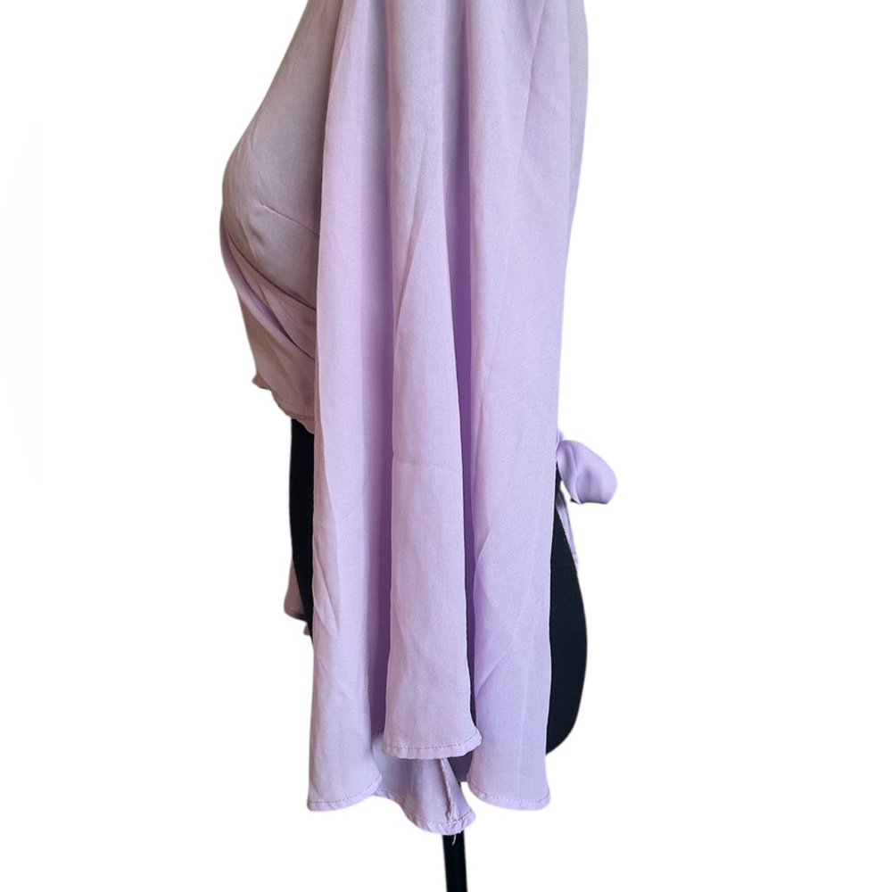 5/25$ β¨ Lilac Wrap Top π - Picture 4 of 5